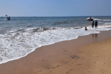 how has the development of tourism impacts anjuna beach?
